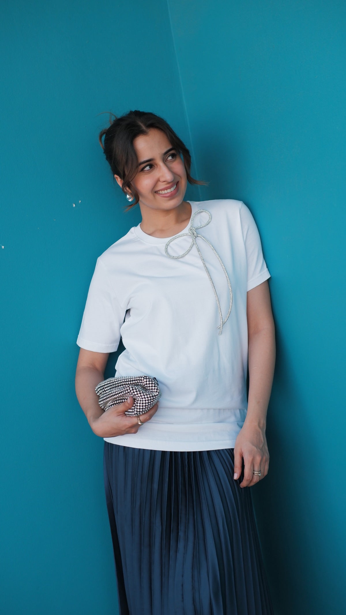 RHINESTONE BOW TSHIRT