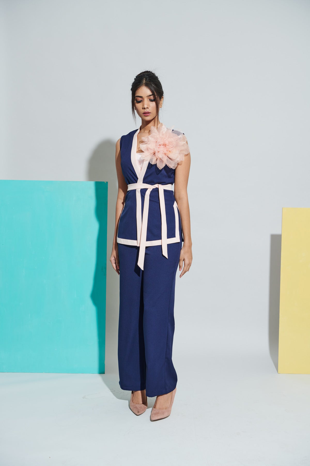 ROYAL BLUE SLEEVELESS SUIT WITH PEONY 3D FLOWER