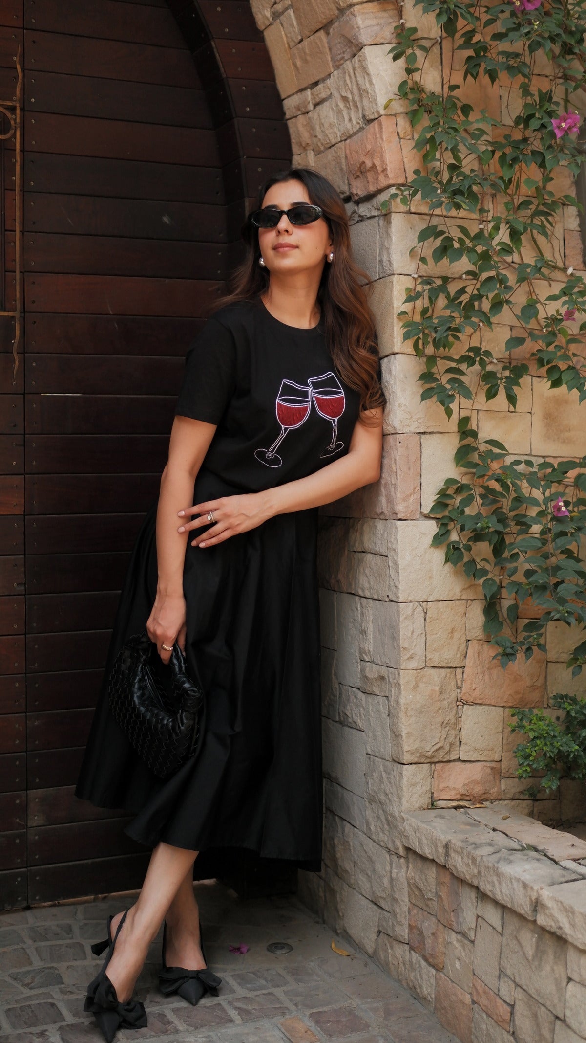 WINE EMBROIDERED TSHIRT