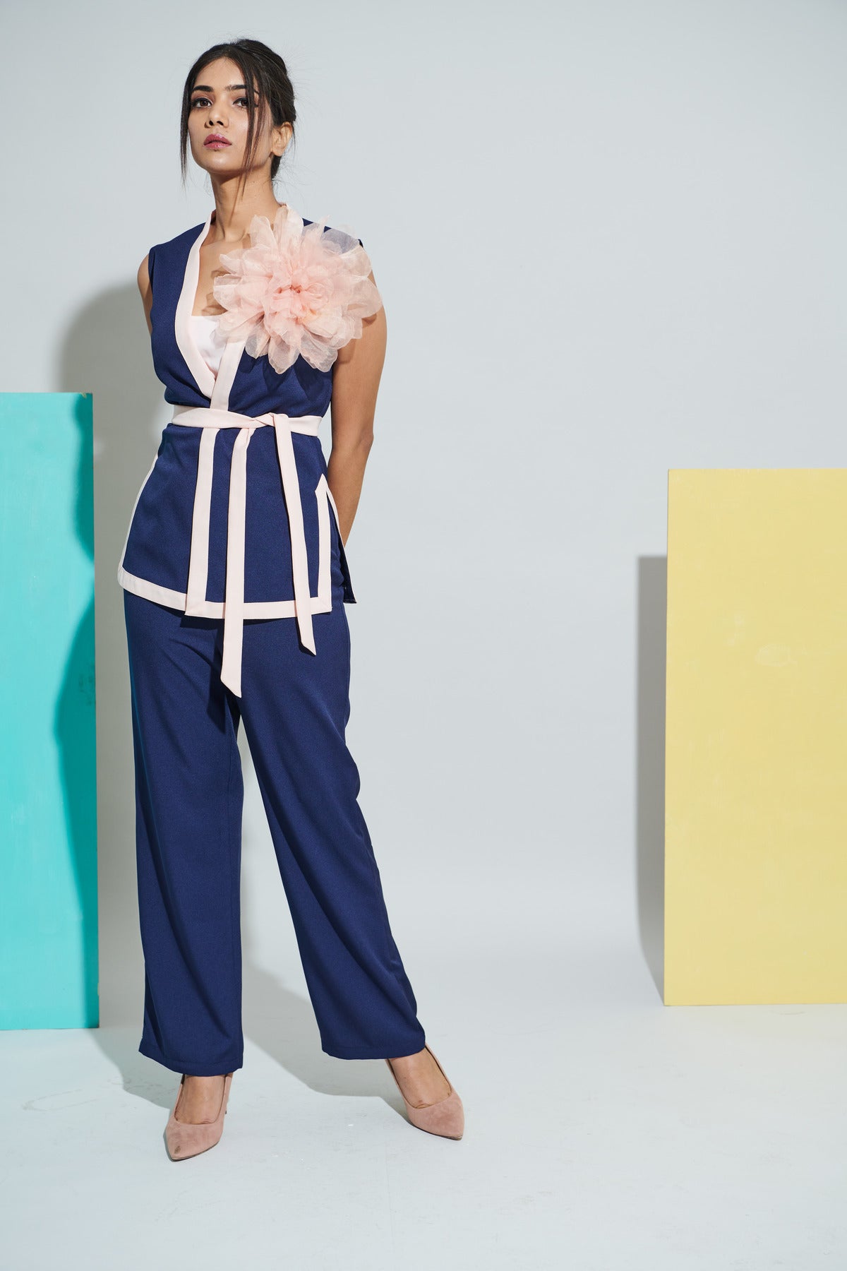 ROYAL BLUE SLEEVELESS SUIT WITH PEONY 3D FLOWER
