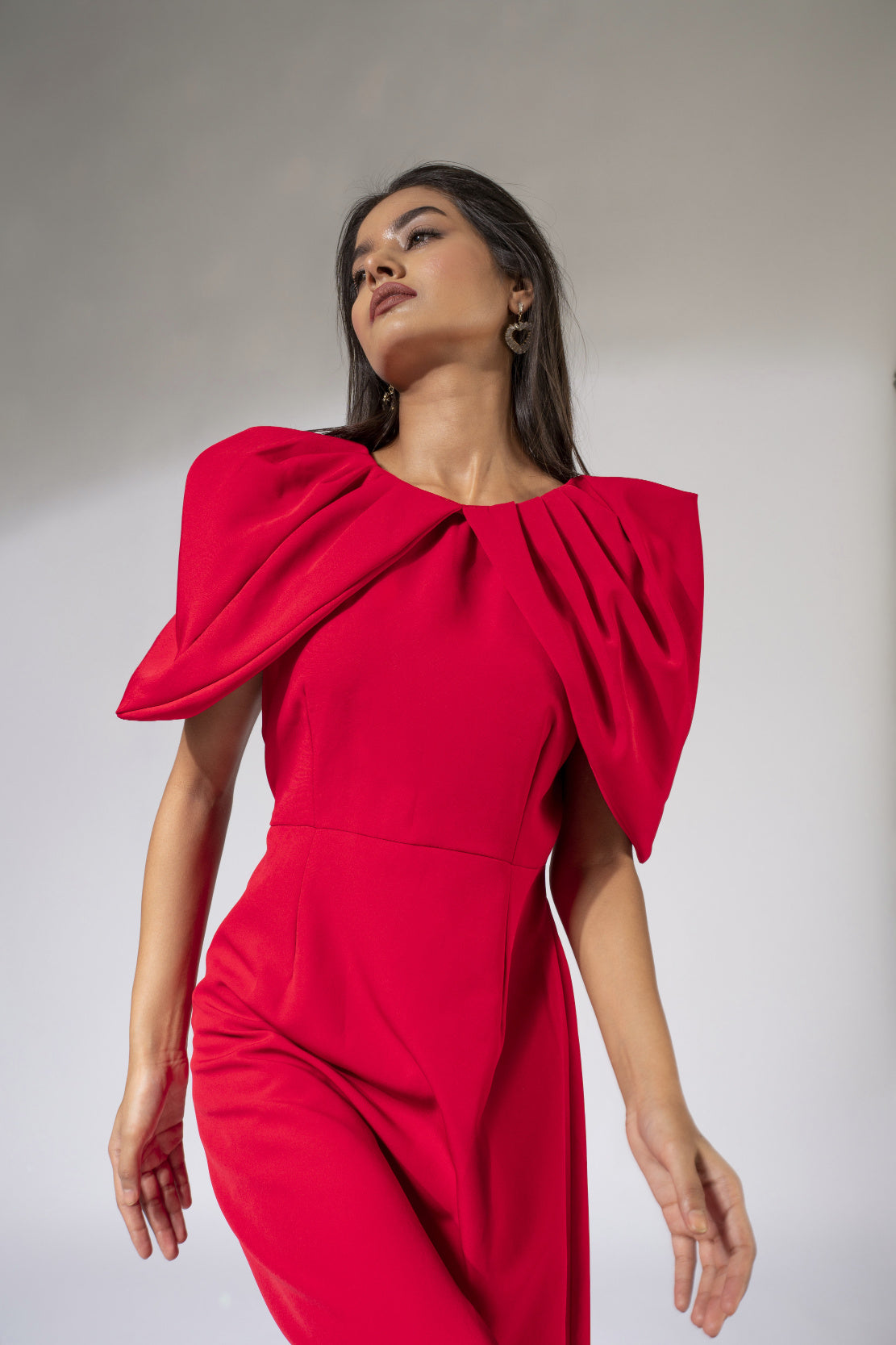 WEAVING CULT RED DRAMATIC PLEATED SLEEVE MIDI DRESS