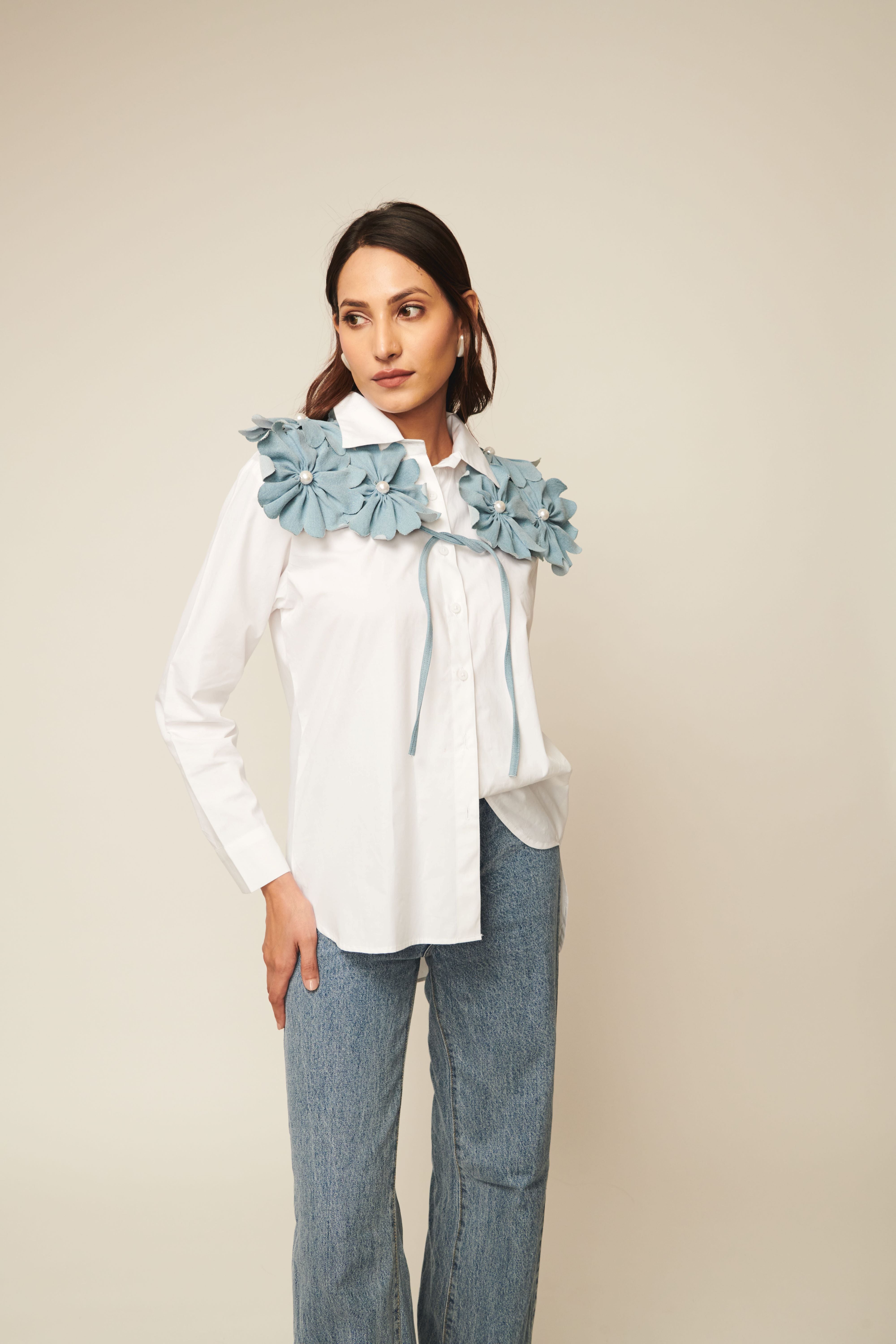 White Shirt With Detachable Collar