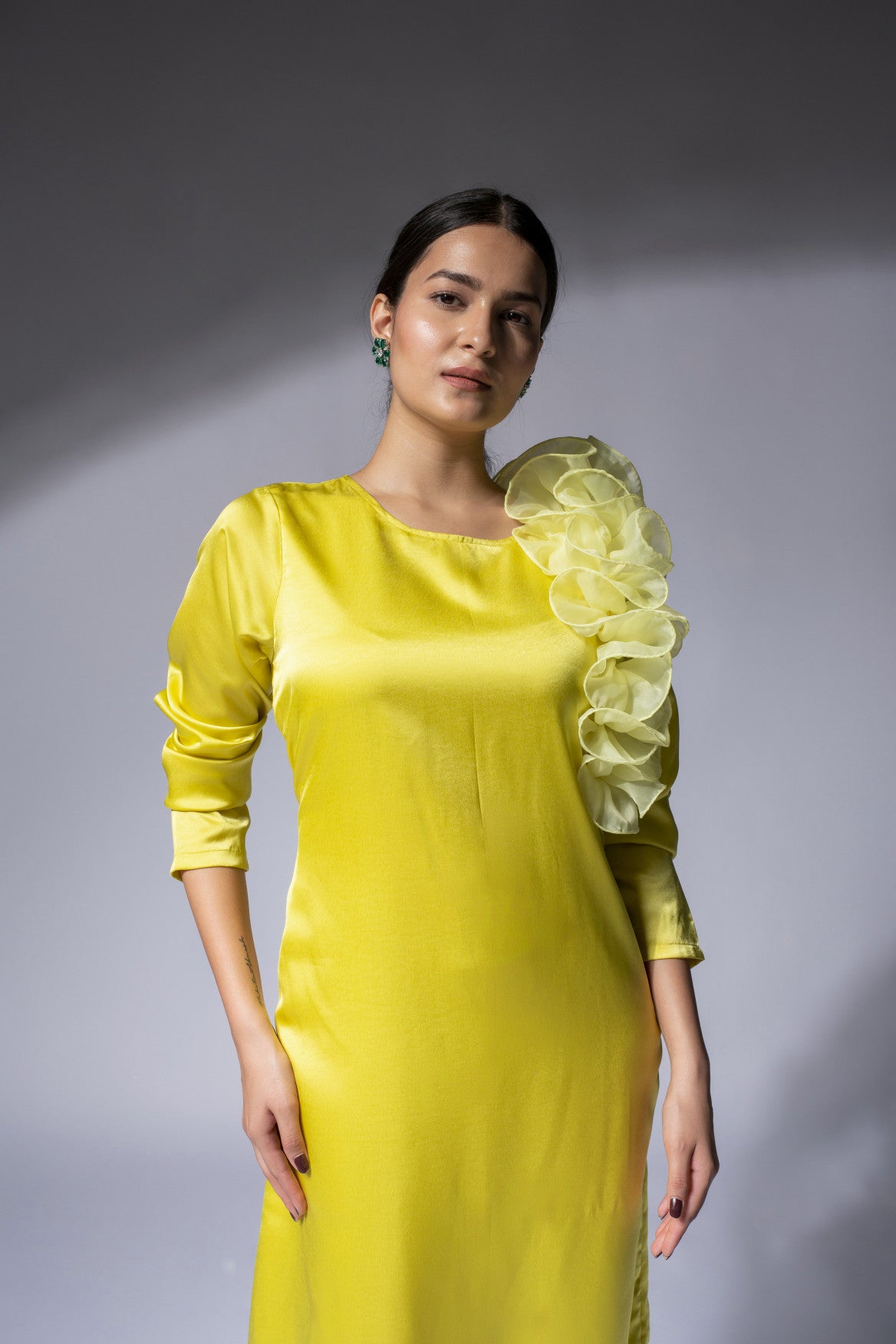 WEAVING CULT YELLOW BLAIR RUFFLE DETAILING MIDI DRESS