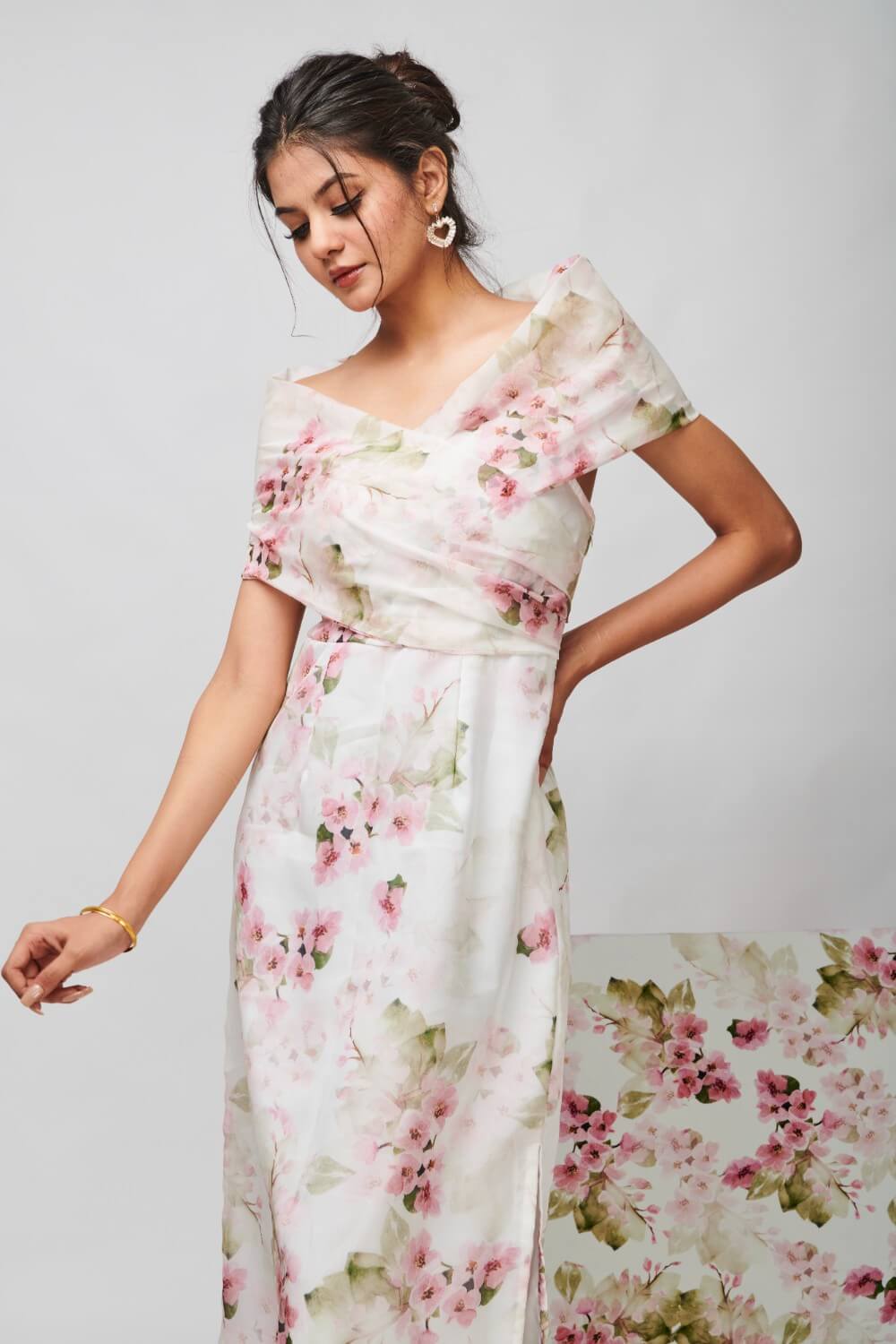 FLORAL PRINTED DRAPED MIDI DRESS