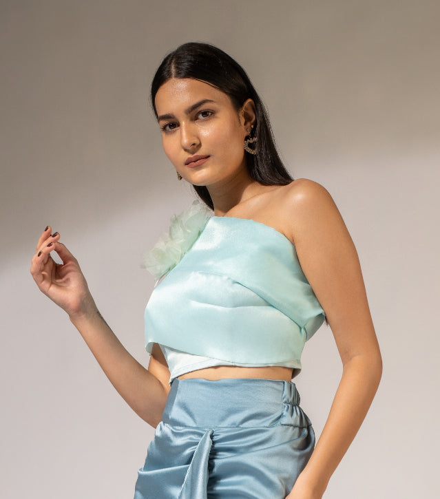 WEAVING CULT AQUA BLUE ORGANZA ONE OFF-SHOULDER TOP